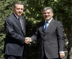 Gül-Erdoğan görüşmesi başladı