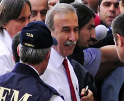 Hanefi Avcı Metris'e nakledildi