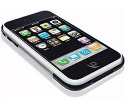 iPhone 4 Türkiye'ye geldi