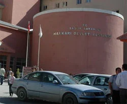 Kızını ezen baba sinir krizi geçirdi