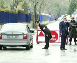 Kozmik aramada oradaydı