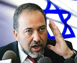 Lieberman İsrail'i sirk çadırına çevirdi