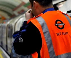 Londra'da grev hayatı felç etti