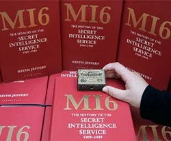 MI6'nın ilk 40 yılı kitap oldu