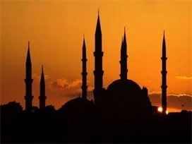 Milano'da cami polemiği büyüyor