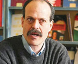 'Necip Fazıl azgın, ırkçı bir yaratık'