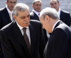 Paketi halktan salklayan bir muhalefet...