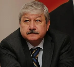Rektör başkana tepki büyüyor