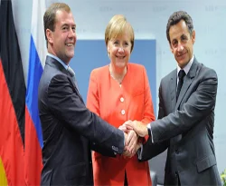 Sarkozy, Merkel ve Medvedev'den zirve