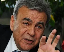 "Sezen Aksu adını kaldırmak yanlış"