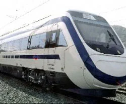 Tran altında kalarak öldü