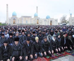 Türmenistan'da bayram namazı coşkusu
