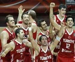 Yunanlılardan '12 Dev Adama'a alkış