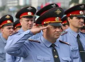 12 bin polisin görevine son verdi