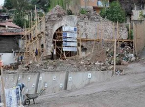 600 yıllık hamama titiz çalışma