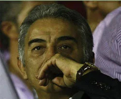 Adnan Polat'tan camiaya moral mesajı