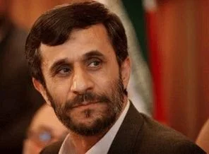 Ahmedinejad bir taşla iki kuş vurdu