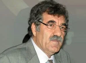 'Ana muhalefet gömleği CHP'ye dar geliyor'