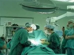 Anne karnında cerrahi operasyon