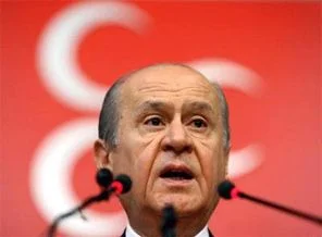 Bahçeli'den başörtüsü için yeşil ışık
