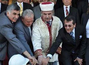 Başı açık olan da Müslüman