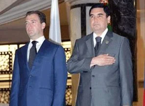 Berdimuhamedov Medvedev'i ağırlıyor