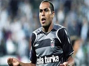 Beşiktaş'ta Nobre sakatlandı