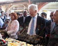 Bill Clinton, Sultanahmet'te alışveriş yaptı
