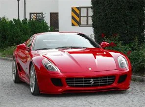 Bir günlük Ferrari keyfi: 2 bin 500 Euro