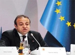 Brüksel'de tansiyon yükseldi