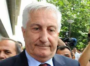 Çevik Bir'e 'Hanefi Avcı' sorusu