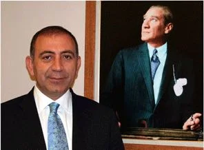 CHP'den itiraf: Partide kavga var