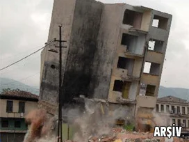 Çin'de 2 bina çöktü: 14 kişi öldü