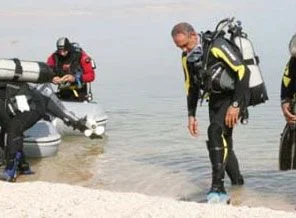 Dereye düşen çocuğun aranmasına ara verildi