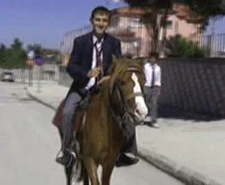 Farklı olmak için bakın ne yaptı