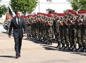 Fransa Afganistan'dan askerlerini çekiyor!