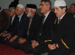 Hakkari'de çarşı esnafına cami