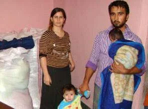 İki çocuğuyla evsiz kalan baba yardım bekliyor