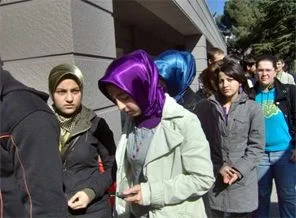 İki üniversiteden türban kararı
