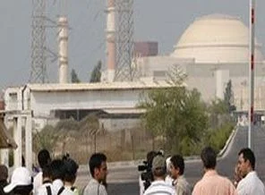 İran yakıt yüklemeye başladı