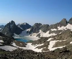 Kaçkar Dağları'na kar yağdı