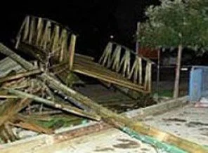 Köprü çöktü: 1 çocuk kayıp