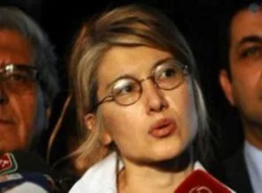 Meğer sadece bir tabelaymış