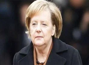 Merkel'in peşinde biri var