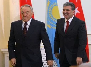 Nazarbayev, 2012 seçimlerinde yeniden aday