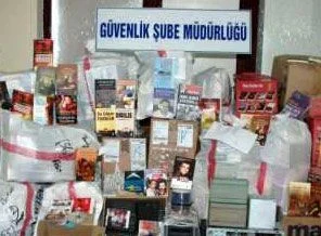 Polisten kiralık araç ile kaçıyorlar