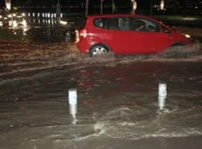 Sel bu kez İzmir'i vurdu