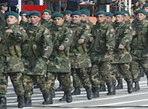 Tek tip beklentisi askerliği vurdu