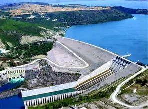 Yağışlar barajları doldurdu