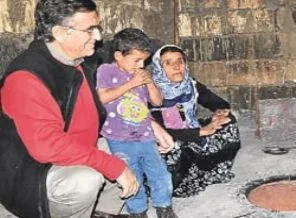 'Yaz evladım, barışa susadığımızı yaz...'